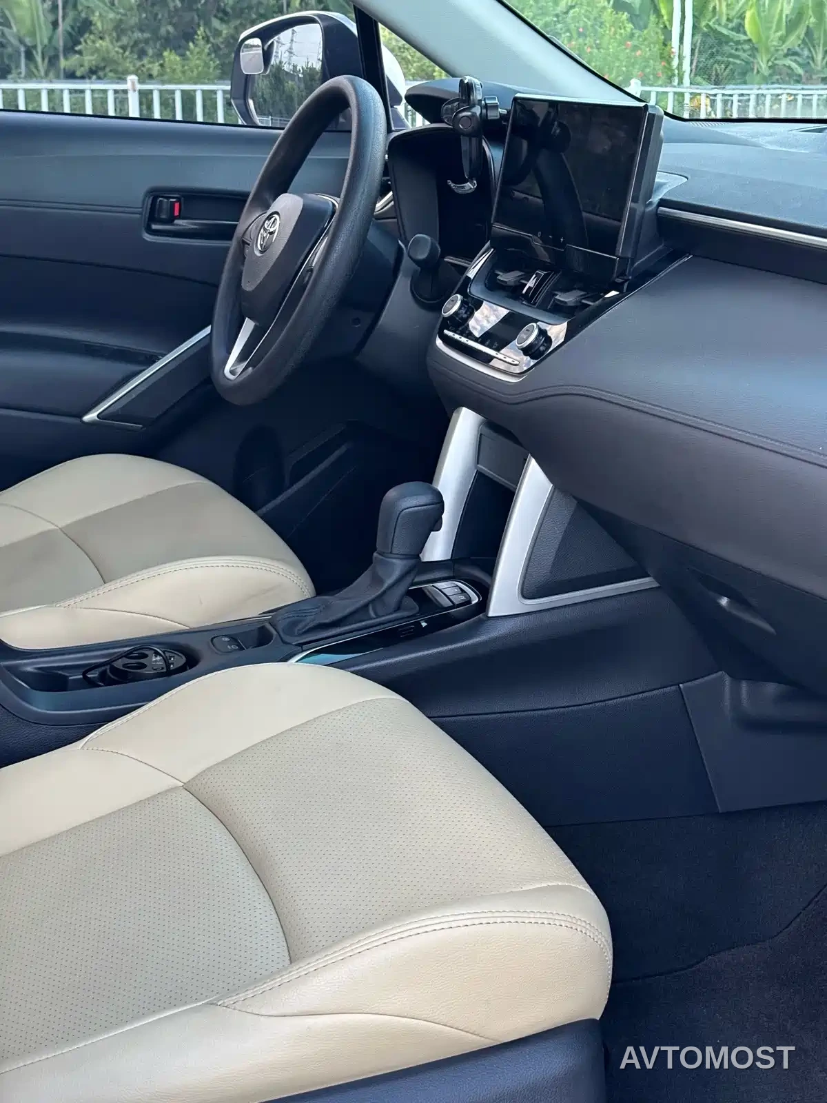 Toyota Frontlander 2023 2.0L Smart Hybrid Dual Engine Leading Edition — фото 11