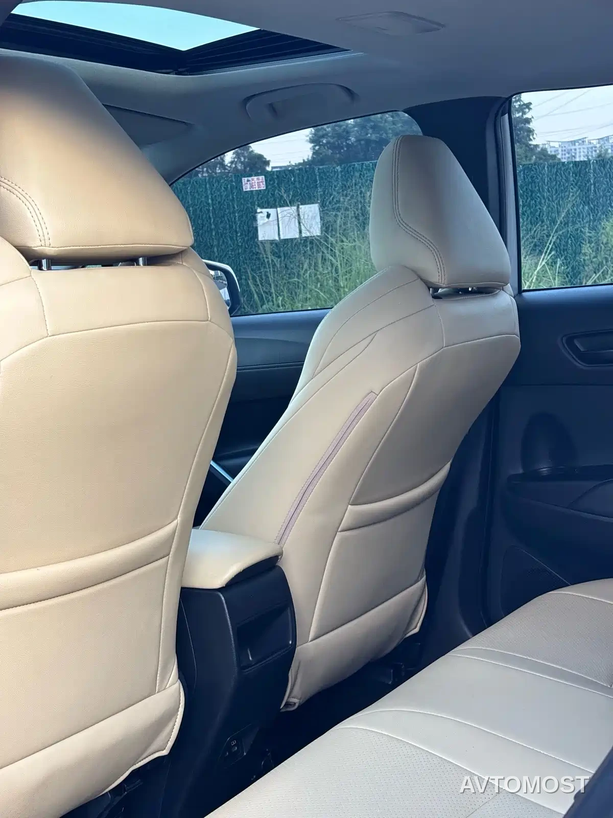 Toyota Frontlander 2023 2.0L Smart Hybrid Dual Engine Leading Edition — фото 14