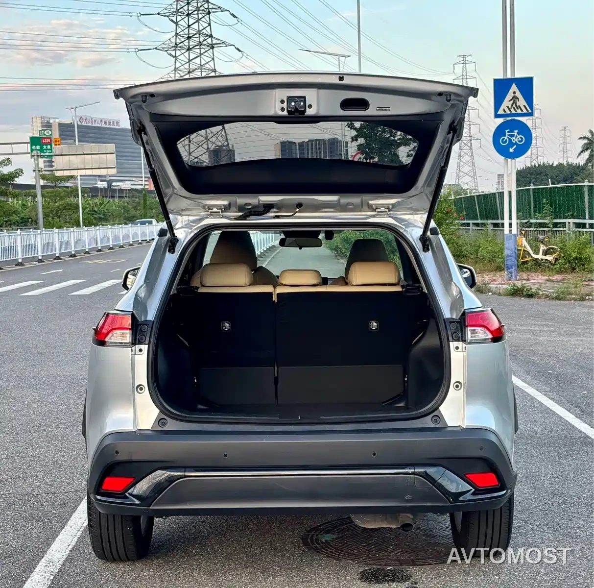 Toyota Frontlander 2023 2.0L Smart Hybrid Dual Engine Leading Edition — фото 15