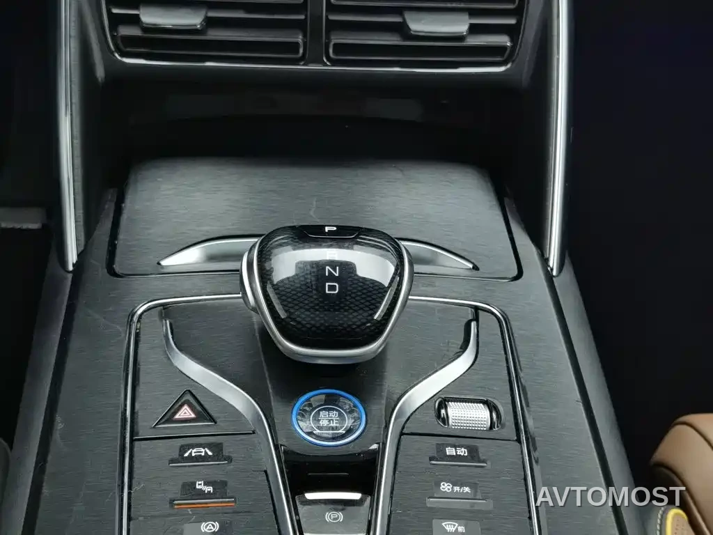 BYD Tang New Energy 2021 DM-i 112KM Honor — фото 12