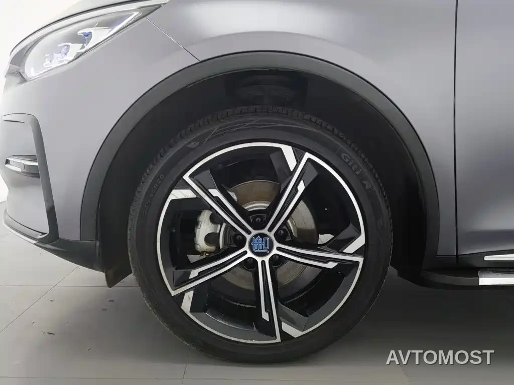 BYD Tang New Energy 2021 DM-i 112KM Honor — фото 16