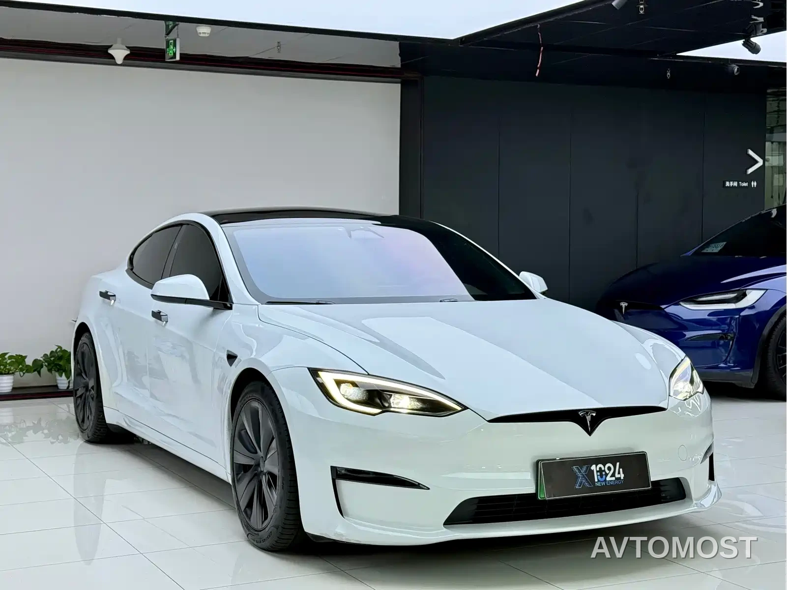 Tesla Model S 2023 Dual Motor All-Wheel Drive Edition — фото 3