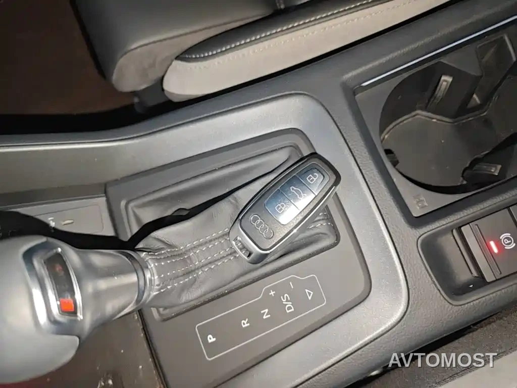 Audi Q3 2024 35 TFSI Fashion Sport — фото 6
