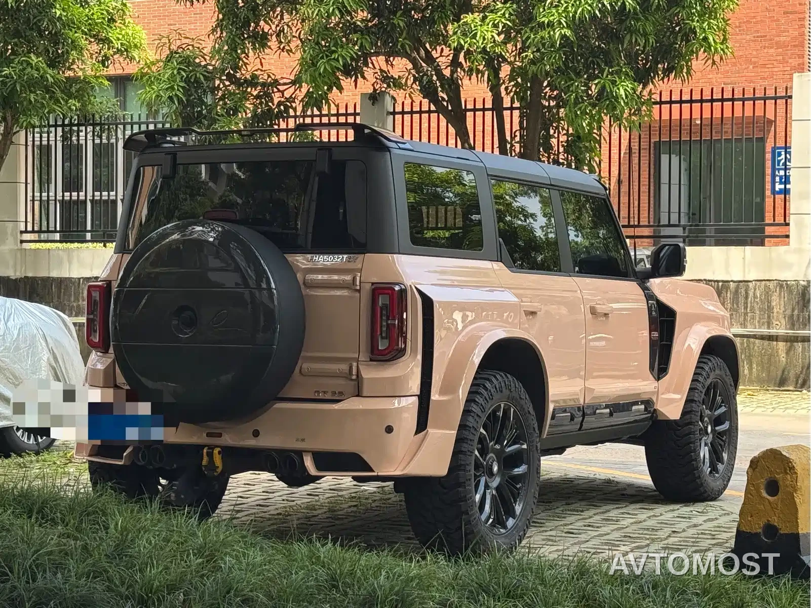 LUMMA GT 2025 GT35 Defender — фото 12
