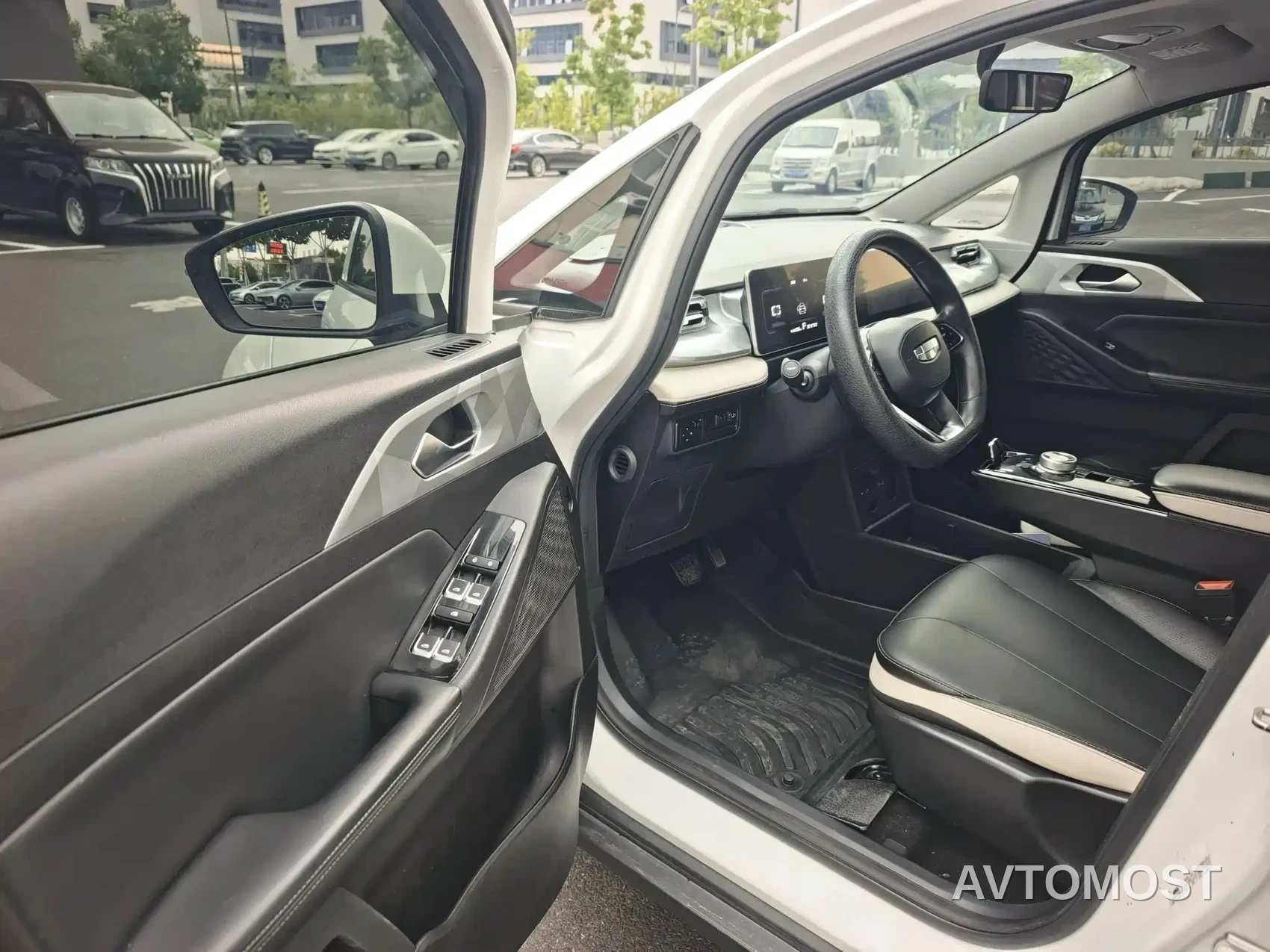 Geely Geometry E Firefly 2023 401KM Thunderbolt Tiger 5-Seater — фото 4