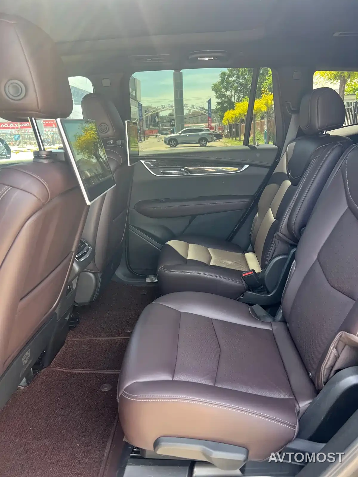 Cadillac XT6 2021 2.0T 6-Seater 2WD Luxury Edition — фото 12