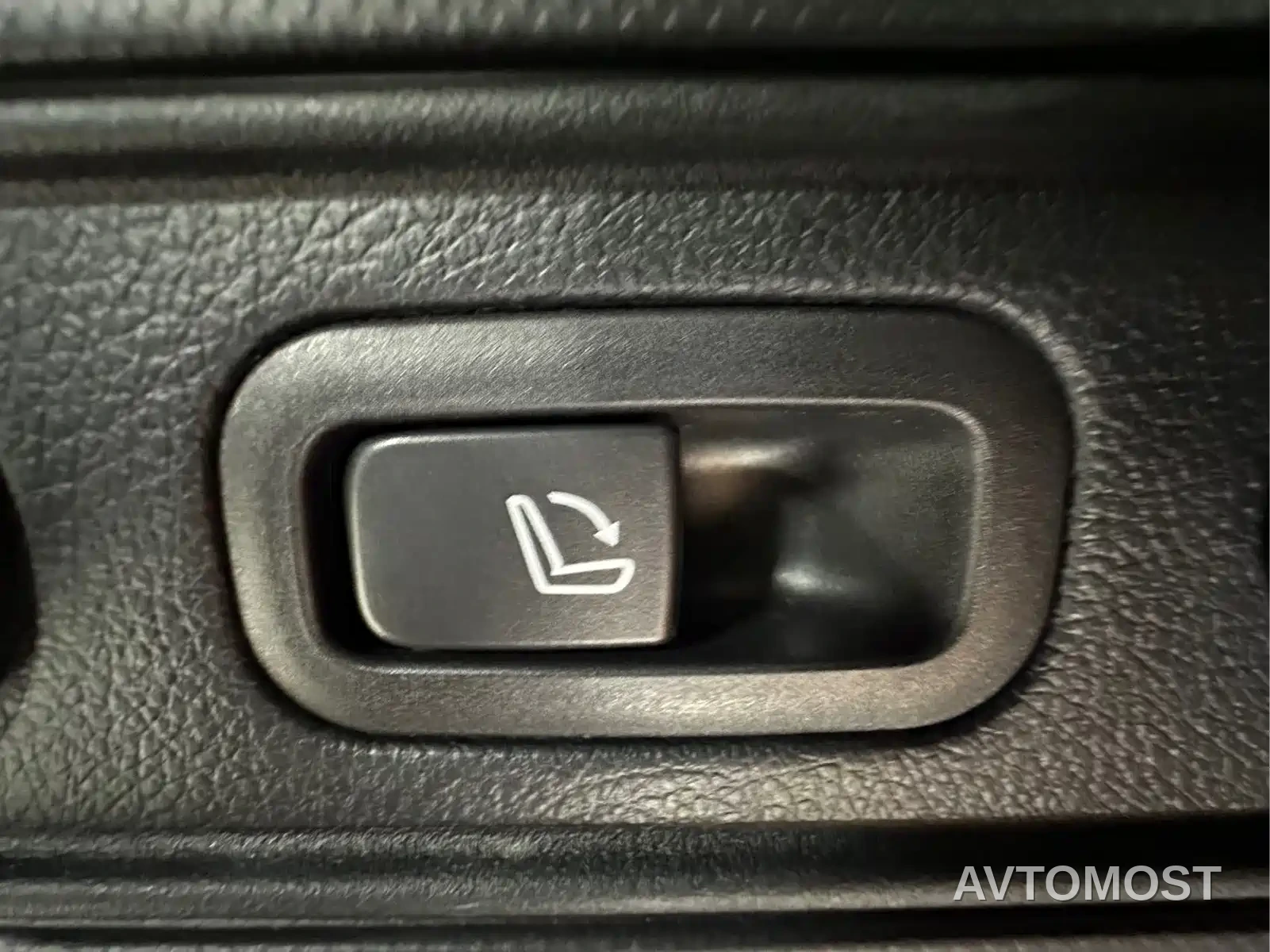 Subaru Forester 2022 2.0i AWD Luxury Edition with EyeSight — фото 21