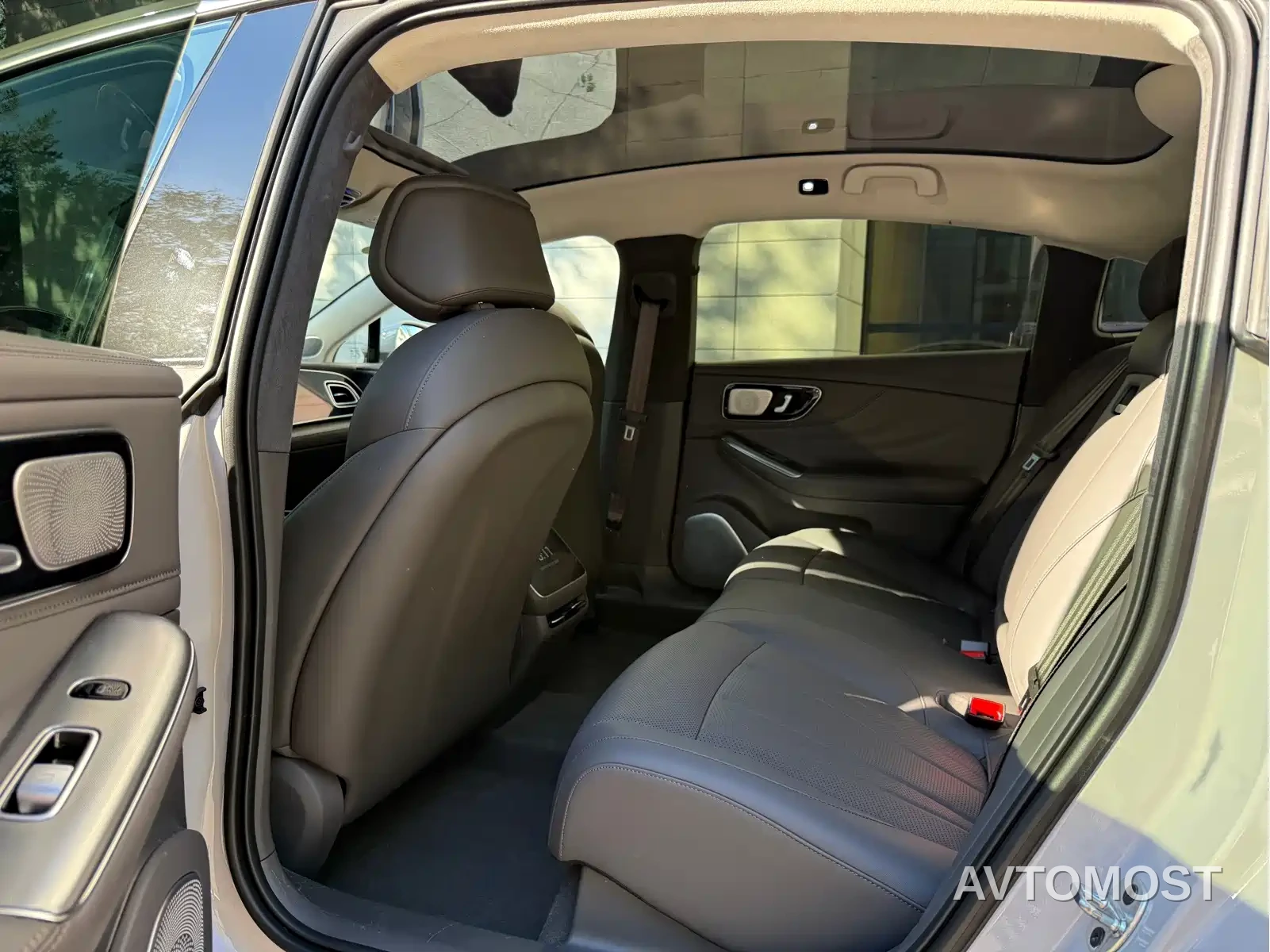 Roewe Rising Auto F7 2023 Long Range Pro — фото 10