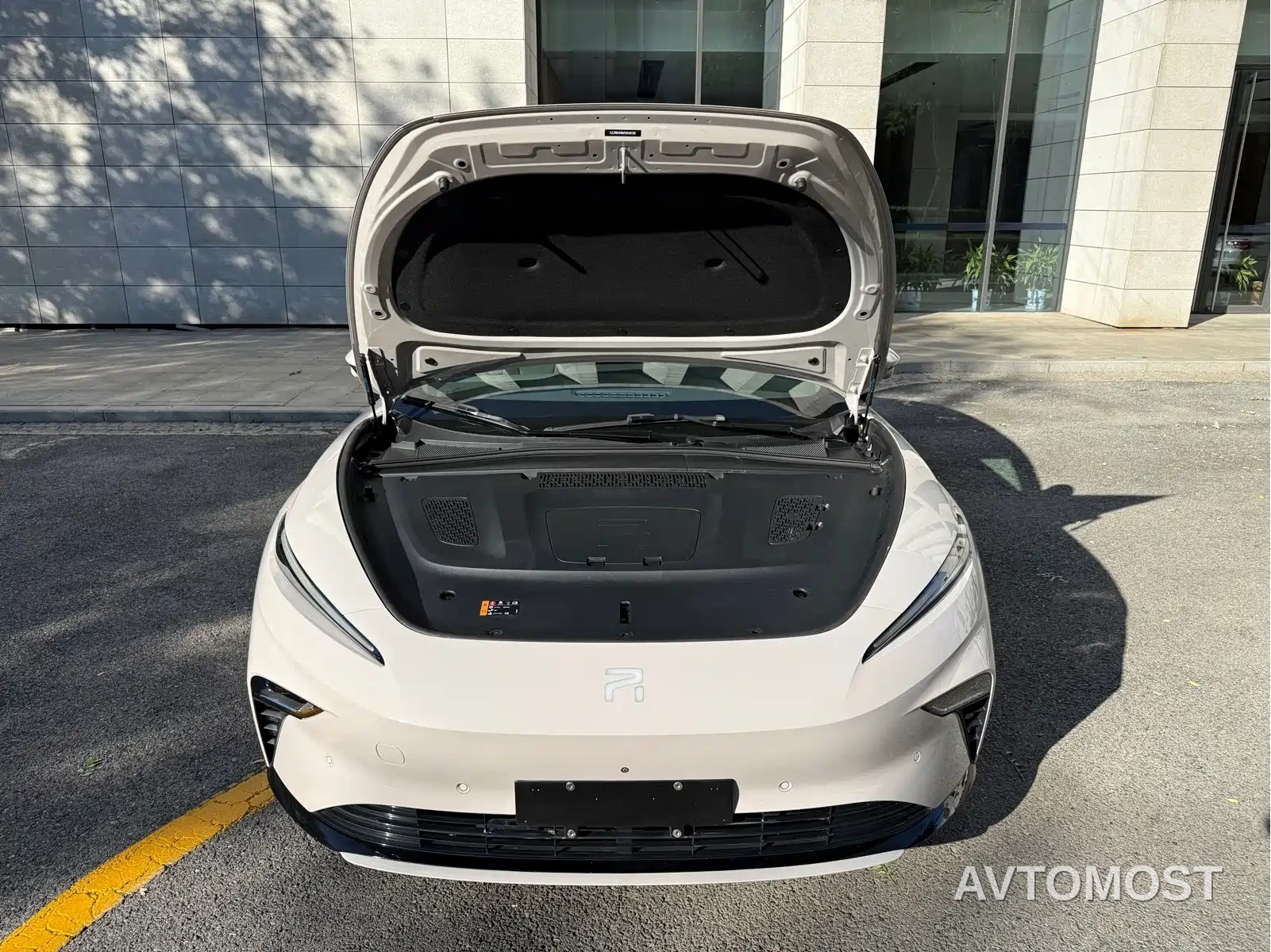 Roewe Rising Auto F7 2023 Long Range Pro — фото 18