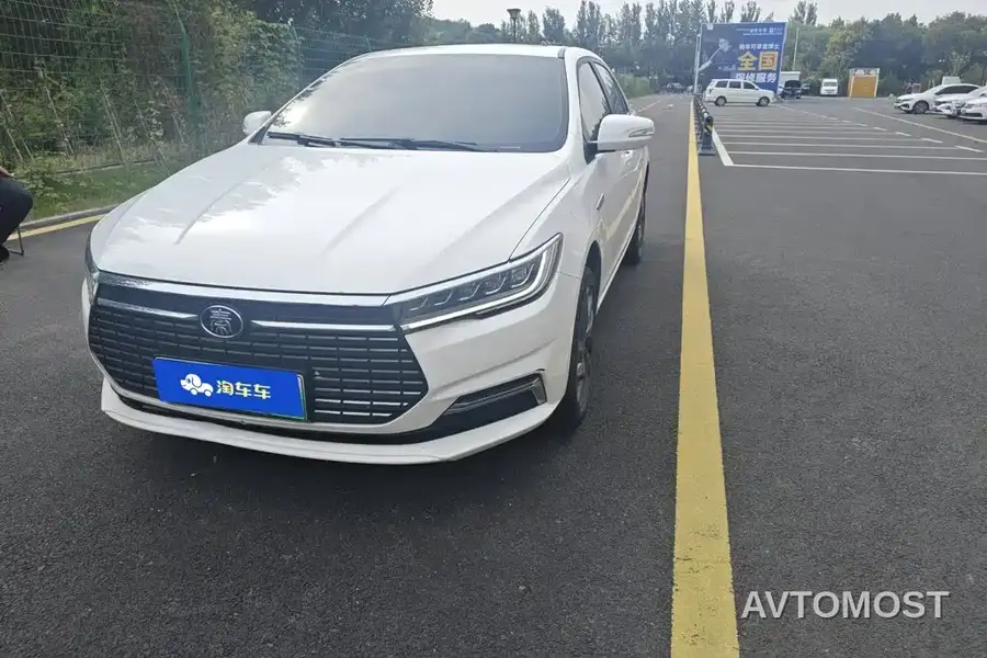 BYD Qin New Energy 2019 Long Range Luxury Edition