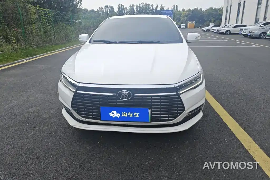 BYD Qin New Energy 2019 Long Range Luxury Edition — фото 2