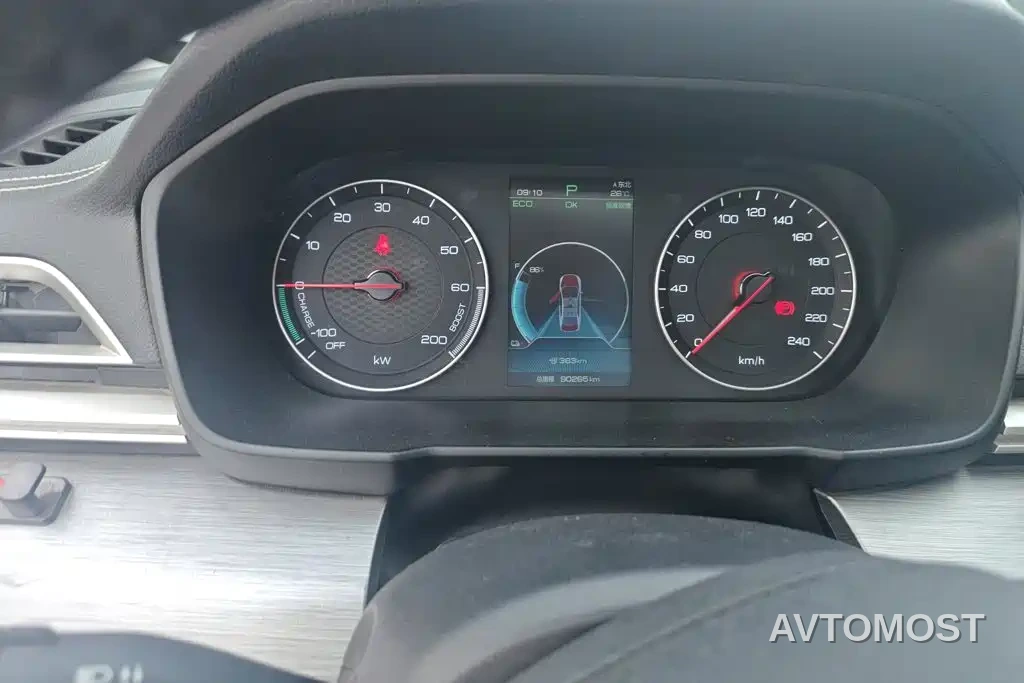BYD Qin New Energy 2019 Long Range Luxury Edition — фото 14