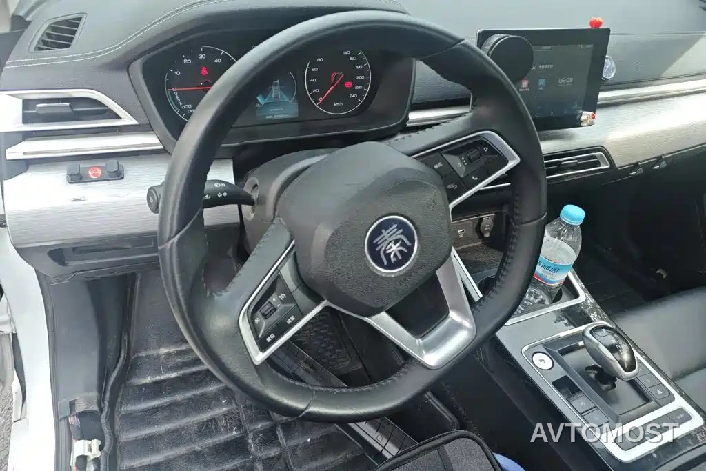 BYD Qin New Energy 2019 Long Range Luxury Edition — фото 15
