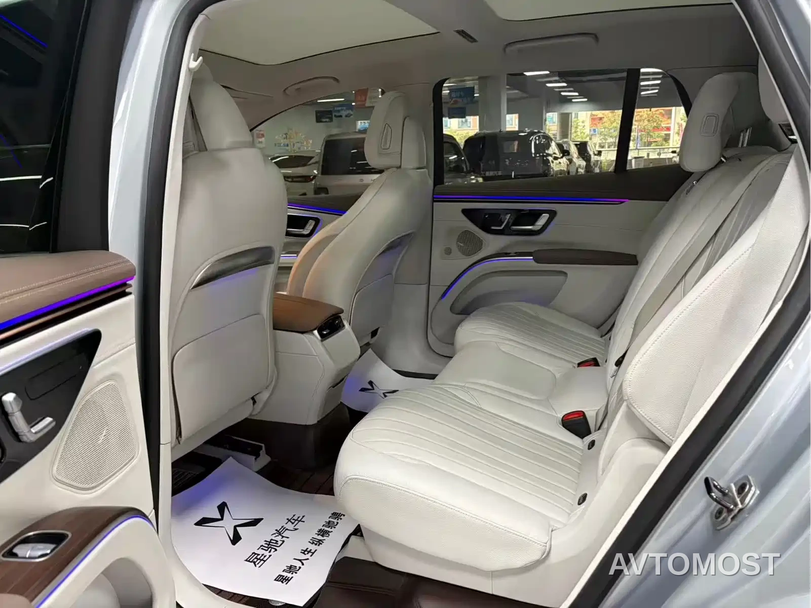 Mercedes-Benz EQS SUV 2023 450 4MATIC Pioneer Edition — фото 7
