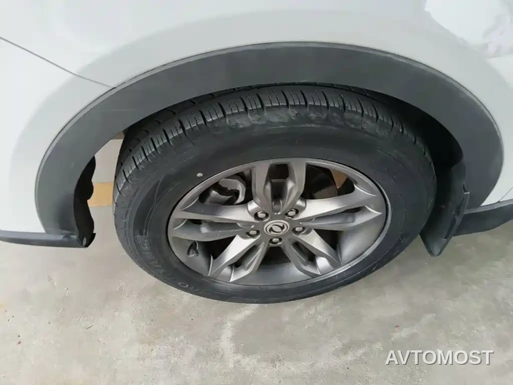 Dongfeng Fengguang 580 2021 Facelift ☆Star Edition 1.5TGDI Auto Premium — фото 21
