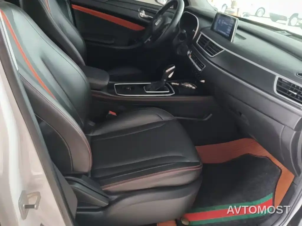 Dongfeng Fengguang 580 2021 Facelift ☆Star Edition 1.5TGDI Auto Premium — фото 23