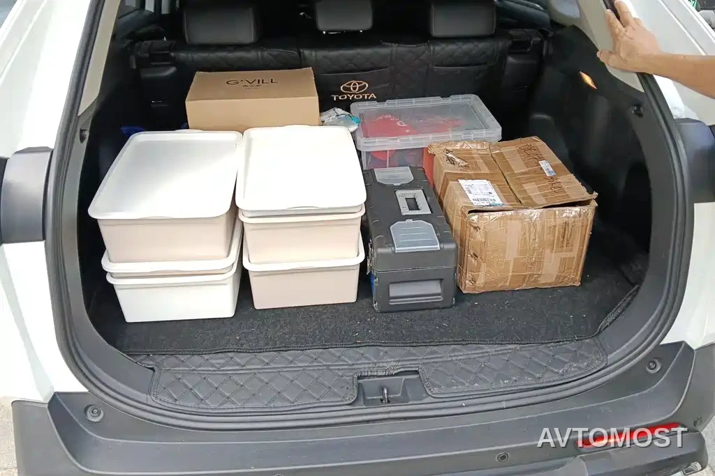 Toyota RAV4 Rongfang Dual Engine E+ 2021 2.5L 2WD Elite Pro — фото 4