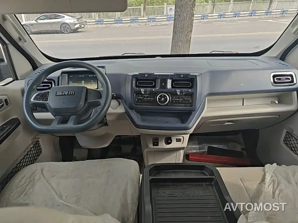 SRM Xinyuan E3L 2024 Standard 6-Seater Bus — фото 8