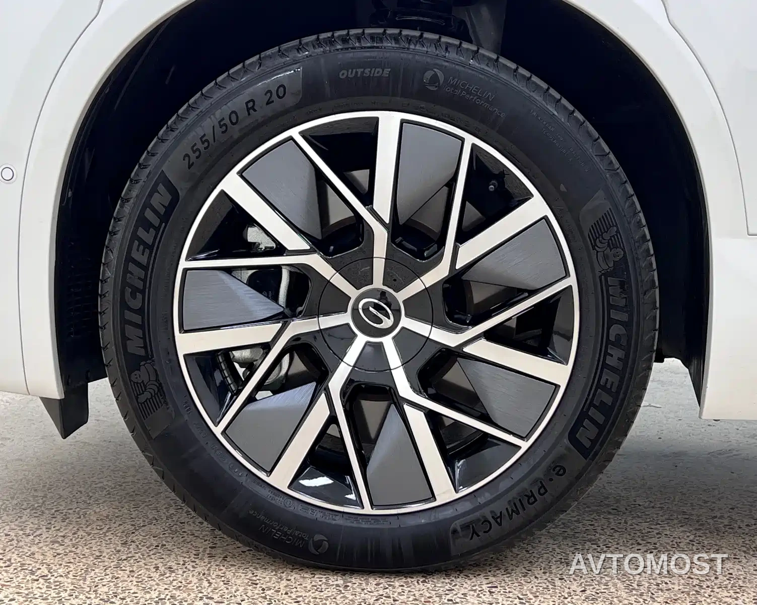 GAC Trumpchi Vision S9 2025 1.5T Hybrid Premium — фото 32