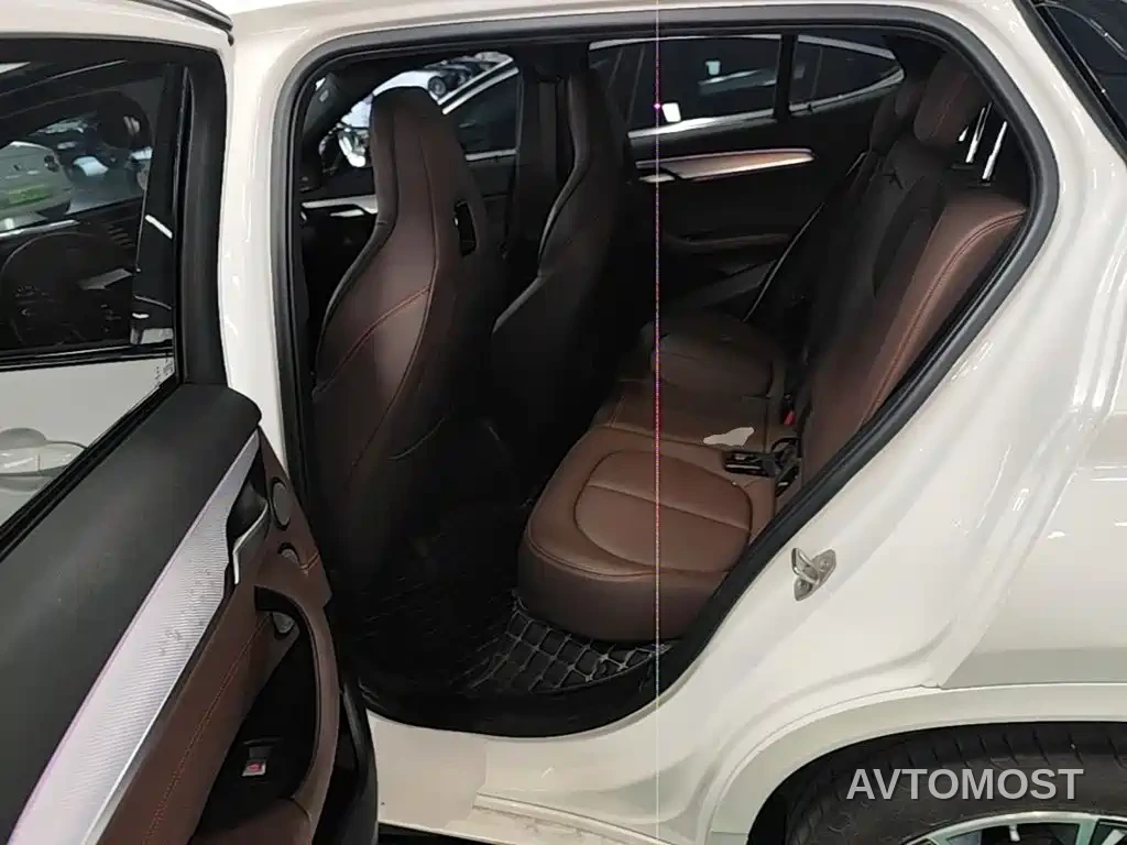 BMW X2 2021 xDrive25i Shadow Night Edition — фото 14