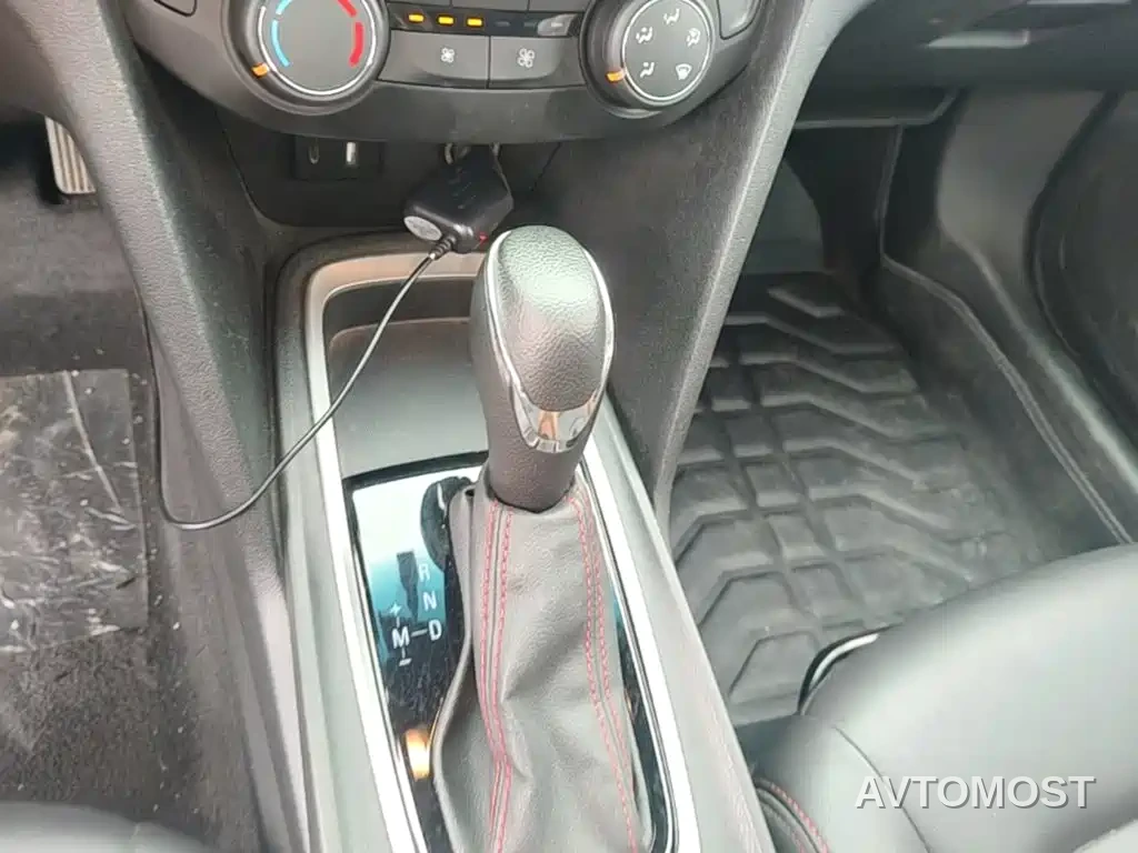 Chevrolet Monza 2022 Mild Hybrid RS 330T Automatic Comfort Edition — фото 14