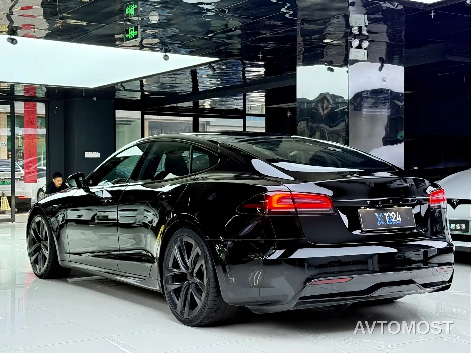 Tesla Model S 2023 Dual Motor All-Wheel Drive Edition — фото 16