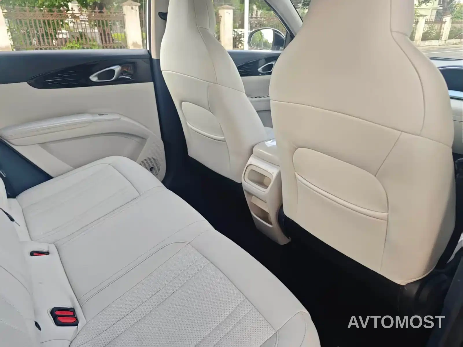 Geely Galaxy Starry Wish 2025 310km Youth Edition — фото 11
