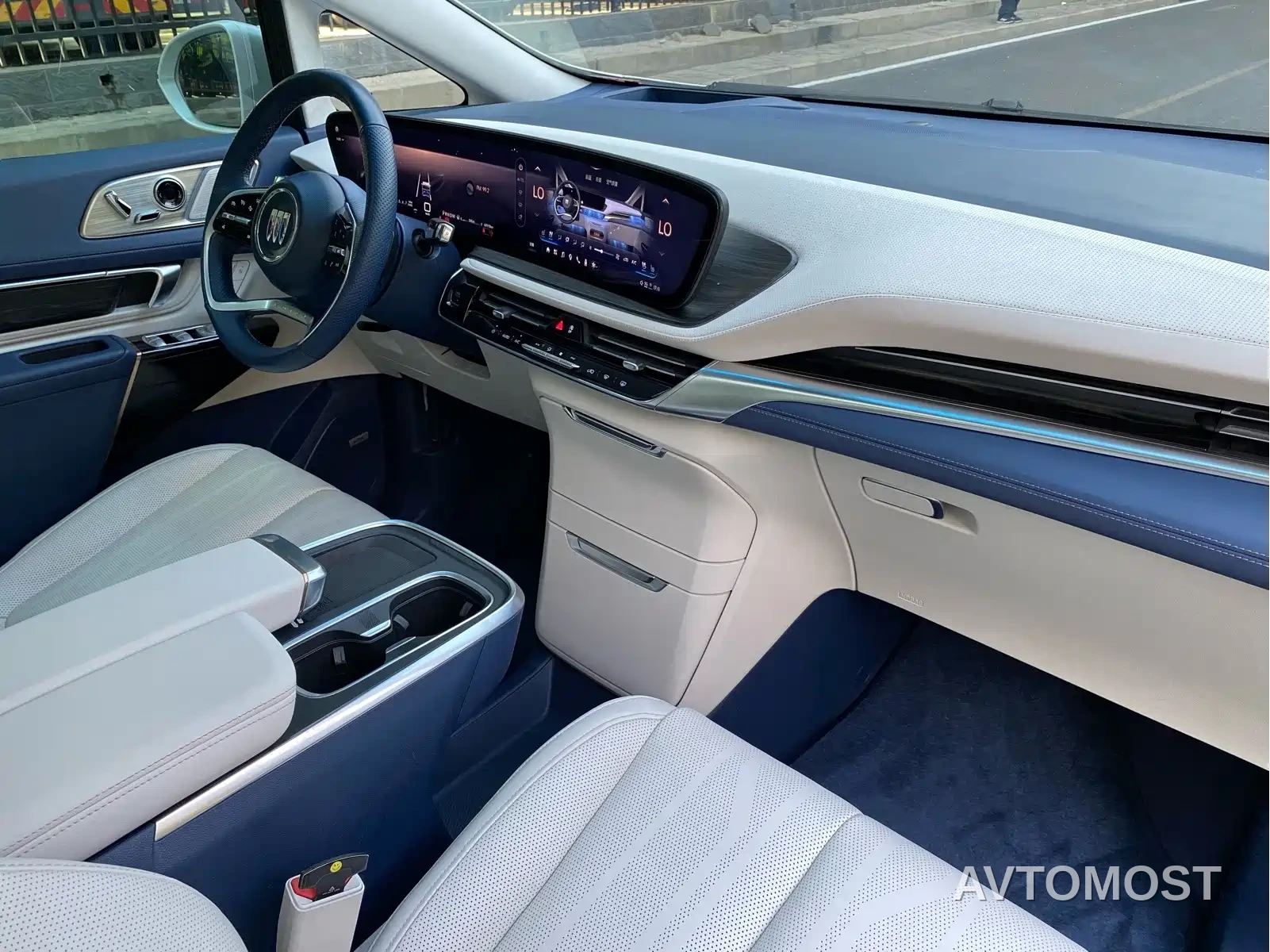 Buick Century 2023 2.0T 7-Seater World Edition — фото 19