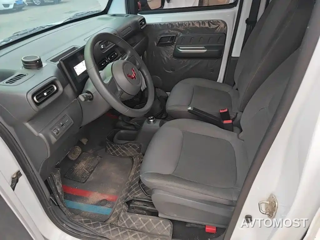 Wuling Zhiguang NEV 2025 Standard Version — фото 12