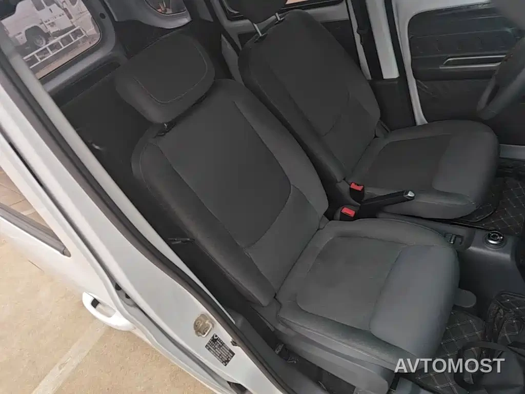 Wuling Zhiguang NEV 2025 Standard Version — фото 21