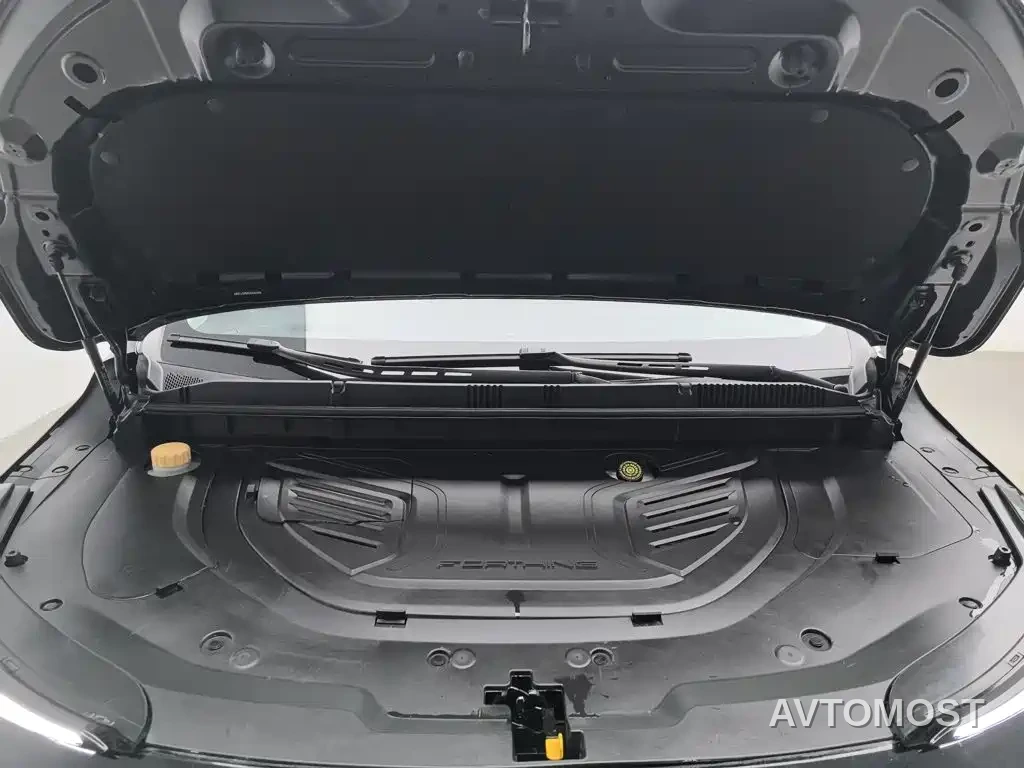 Dongfeng Fengxing Starlight V9 2026 Beyond Joy Series 200km Luxury — фото 6