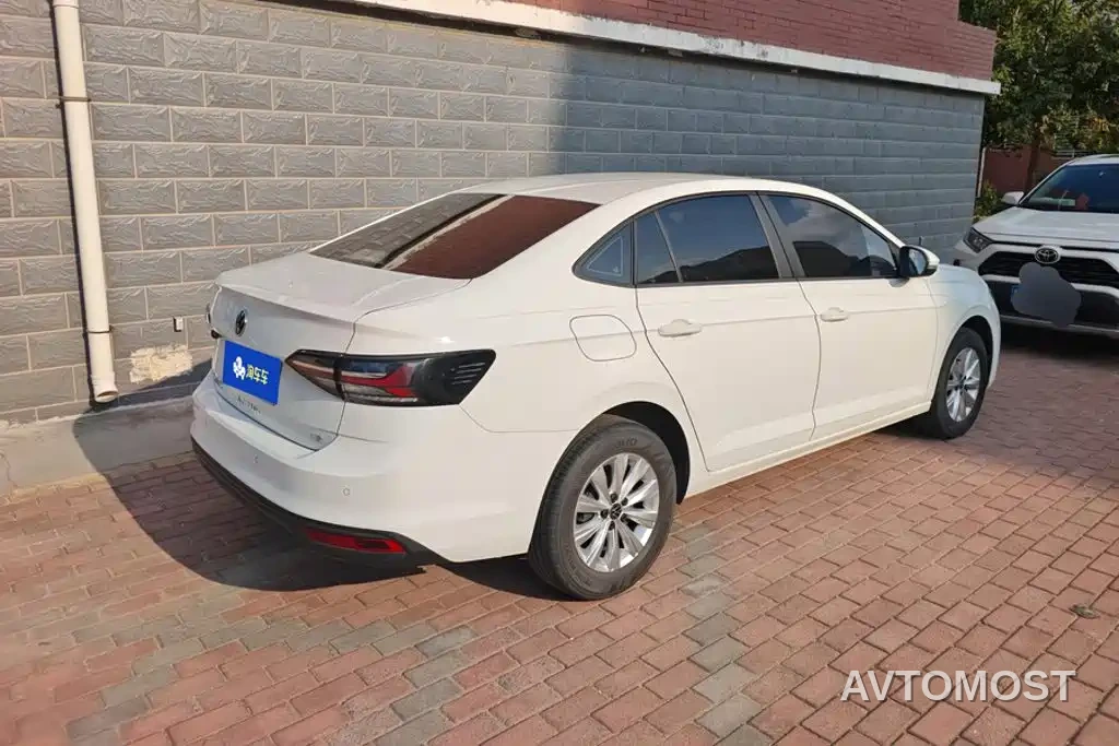 Volkswagen Lavida 2023 XRUI 1.5L Manual New Comfort Edition — фото 3