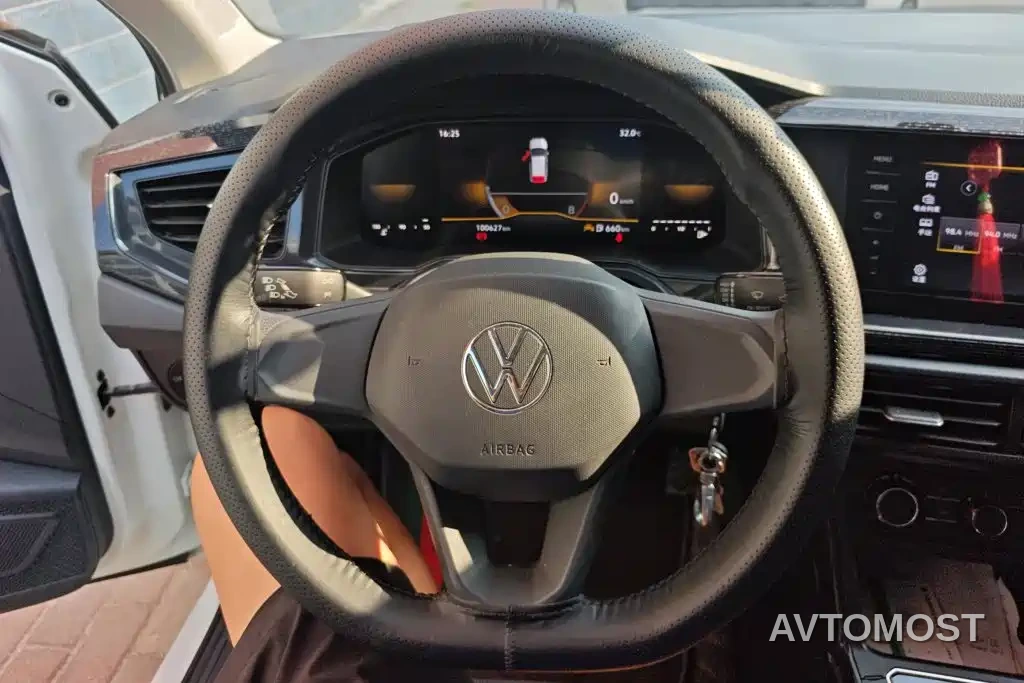 Volkswagen Lavida 2023 XRUI 1.5L Manual New Comfort Edition — фото 14