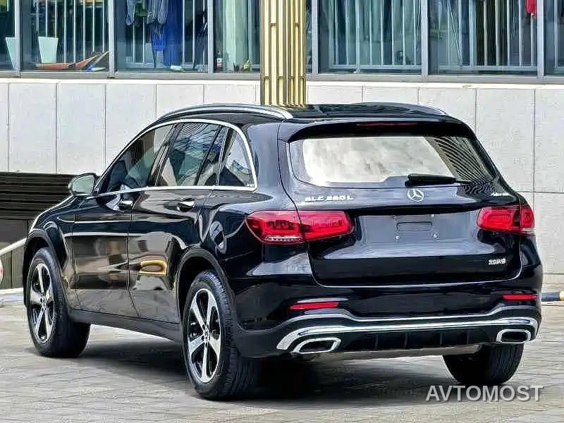 Mercedes-Benz GLC 2022 Model GLC 260 L 4MATIC Dynamic Edition — фото 8