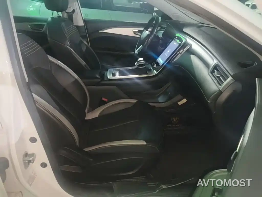 Roewe i6 MAX EV 2020 Model 1.5T PHEV Cool Panoramic Sunroof Edition — фото 3
