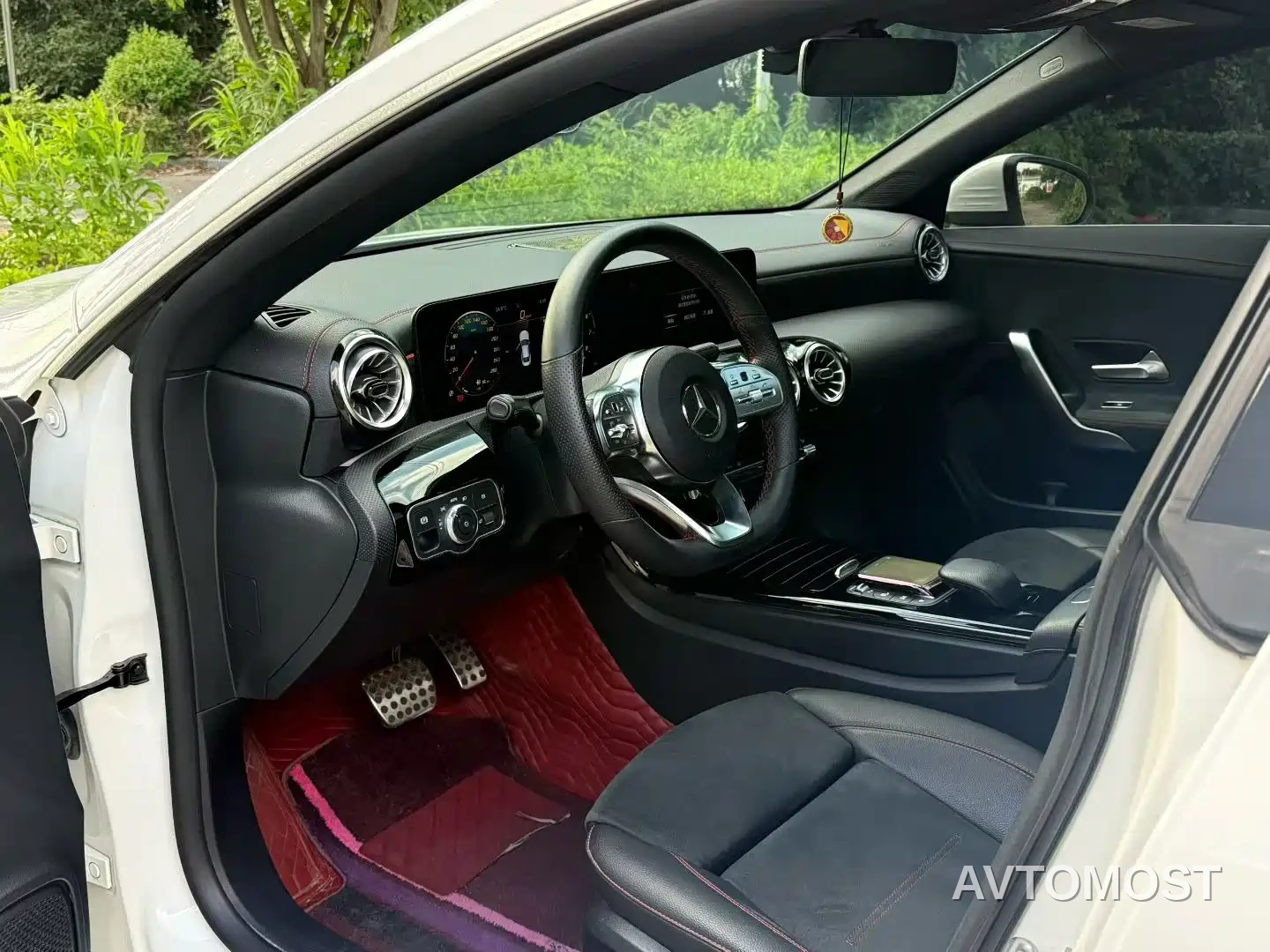 Mercedes-Benz CLA (Import) 2021 CLA 200 — фото 6