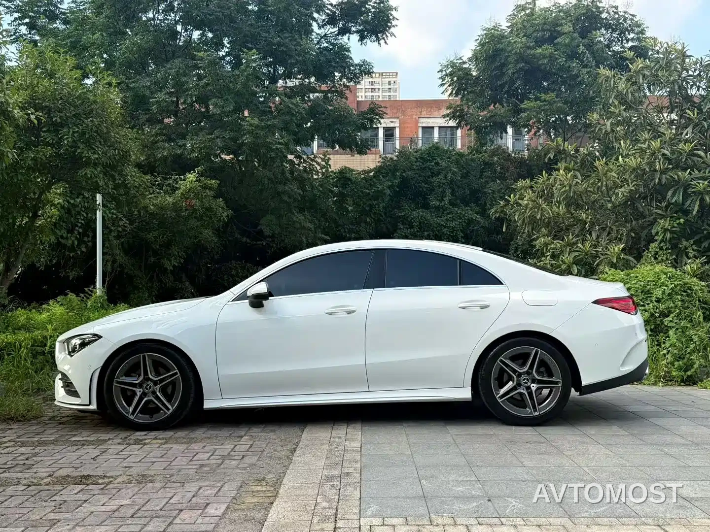 Mercedes-Benz CLA (Import) 2021 CLA 200 — фото 7
