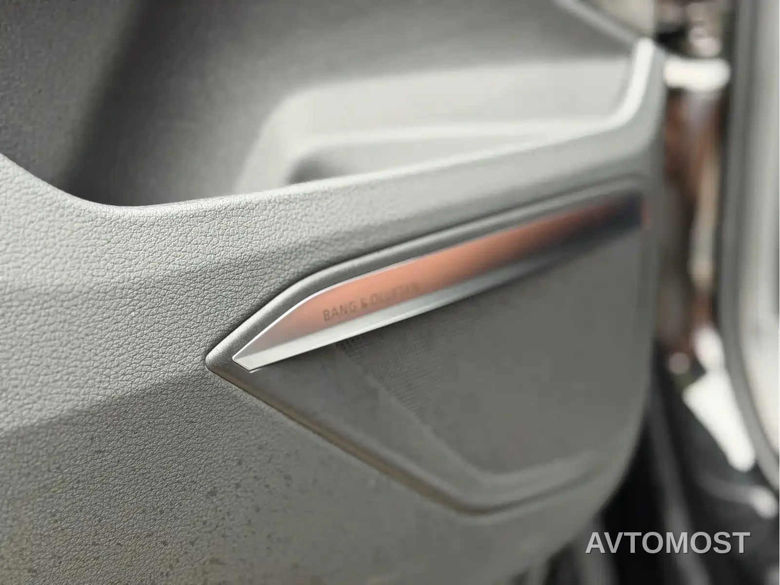 Audi e-tron (Import) 2019 55 quattro Technology — фото 13