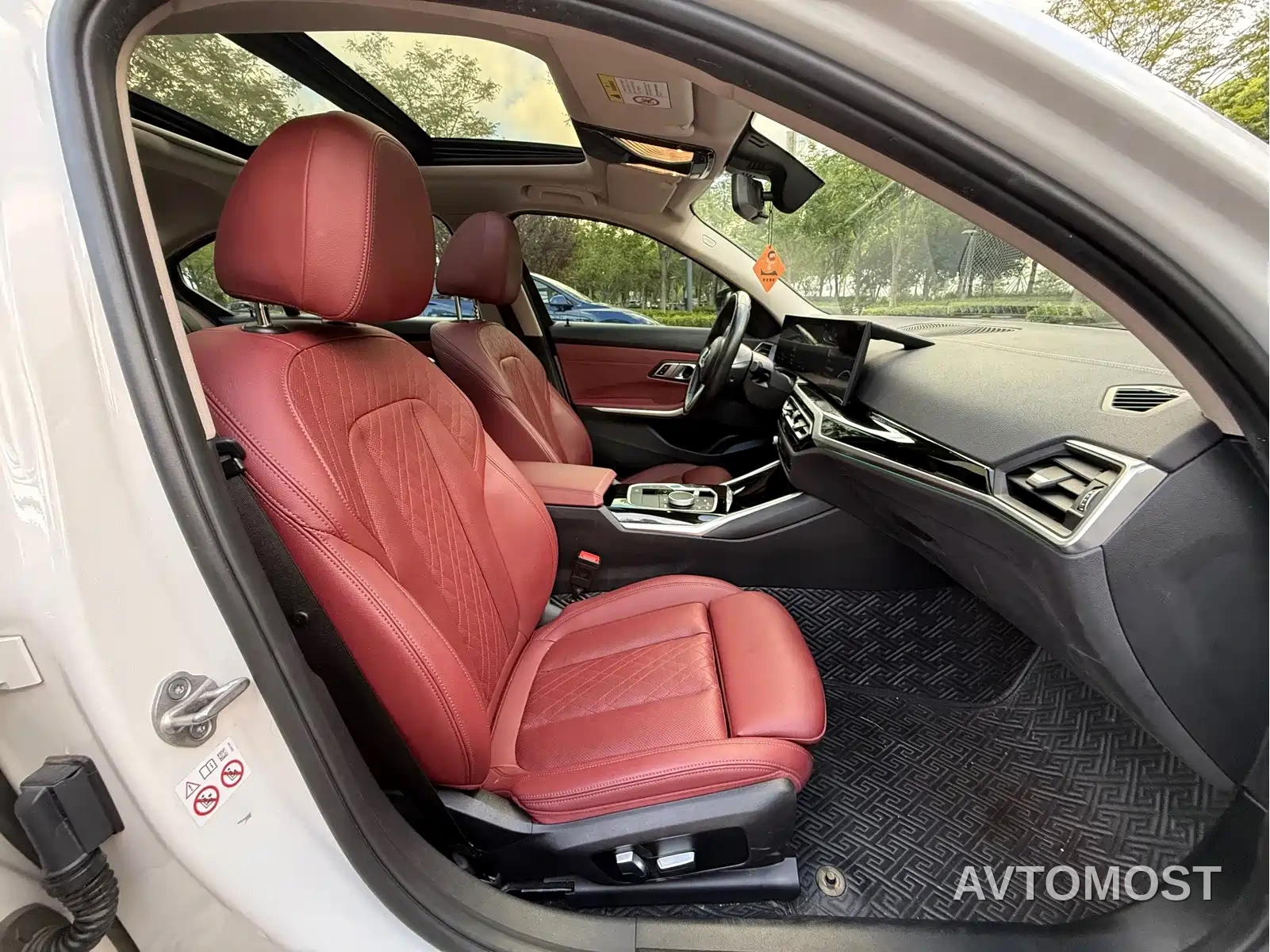 BMW i3 2022 eDrive 35 L — фото 16