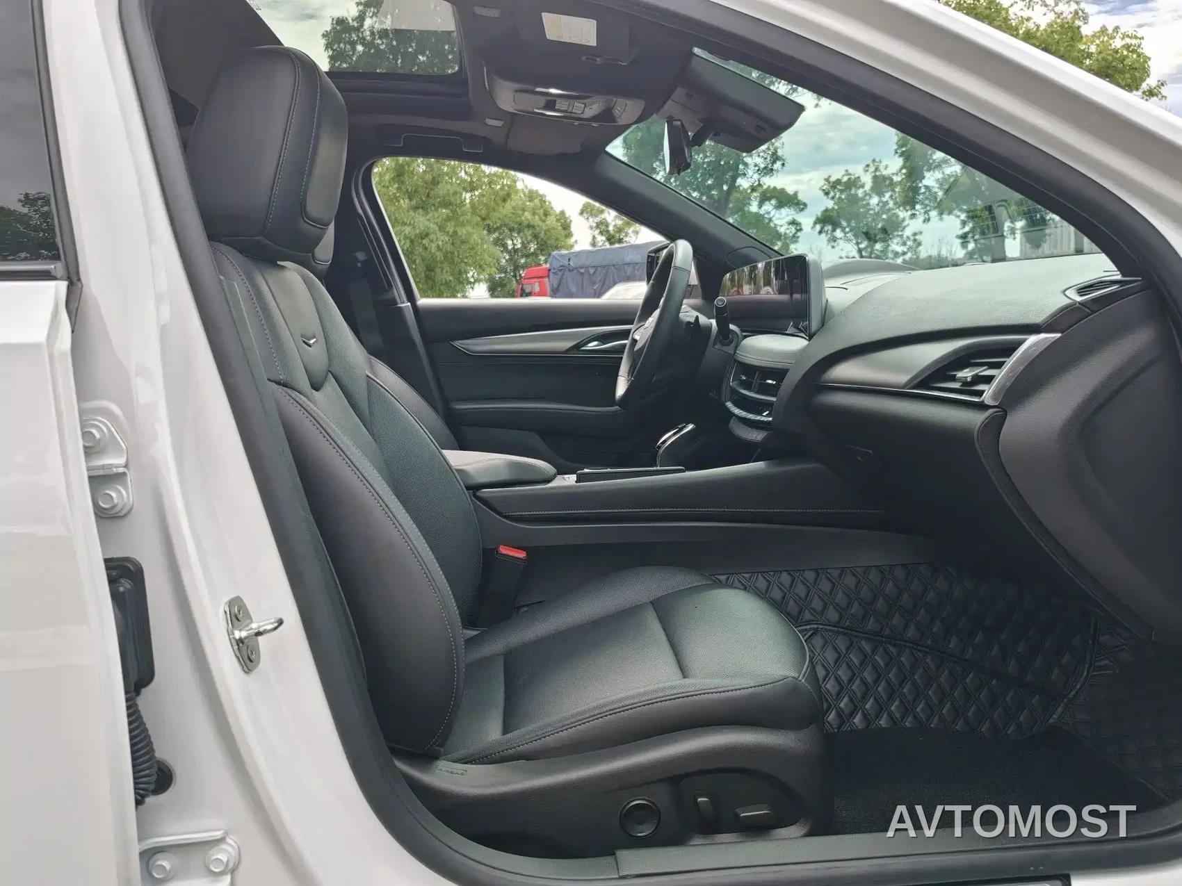 Cadillac CT5 2024 28T Premium — фото 25