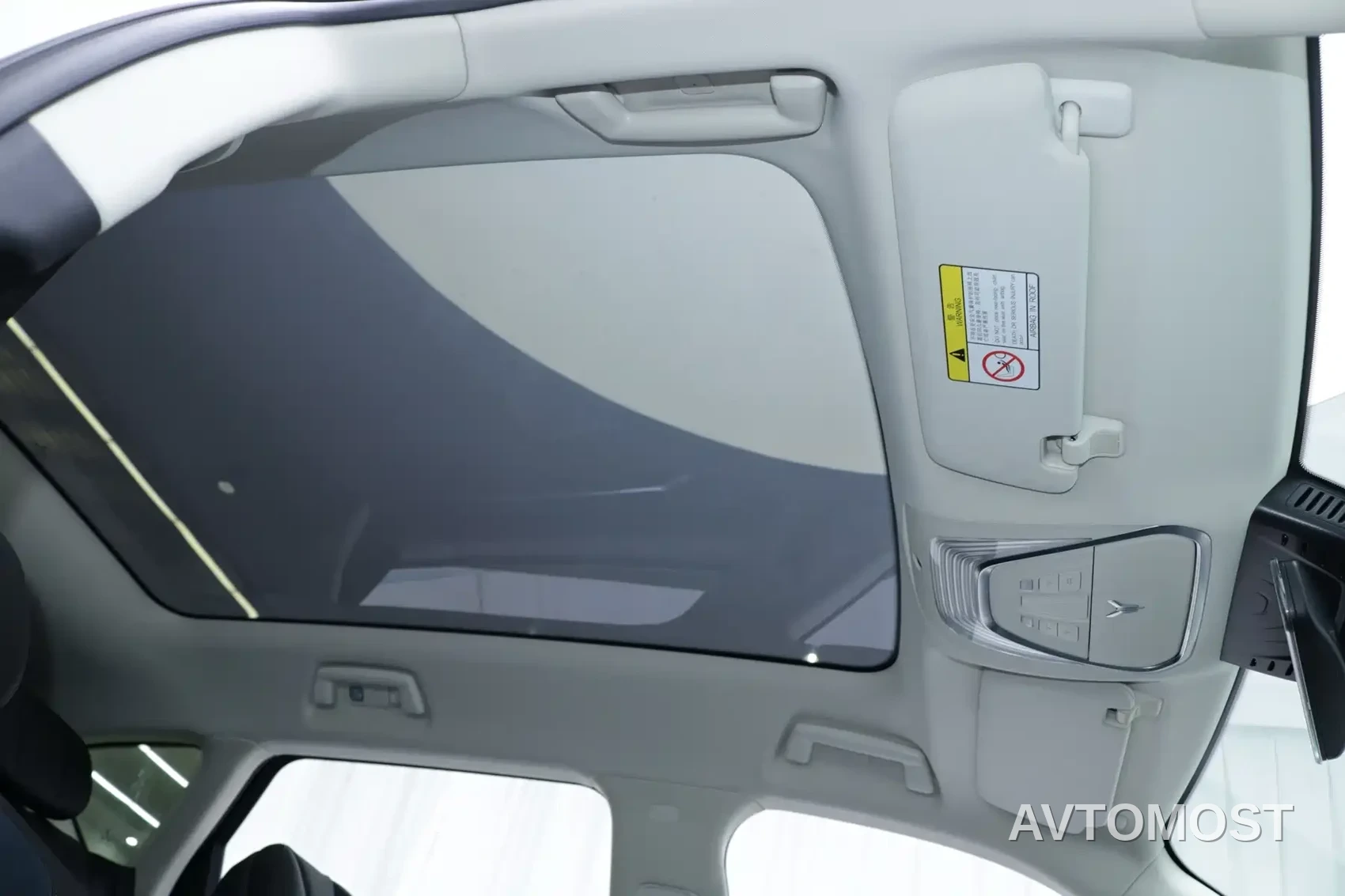VOYAH FREE 2021 AWD Standard Range Extender Exclusive Luxury Package — фото 18