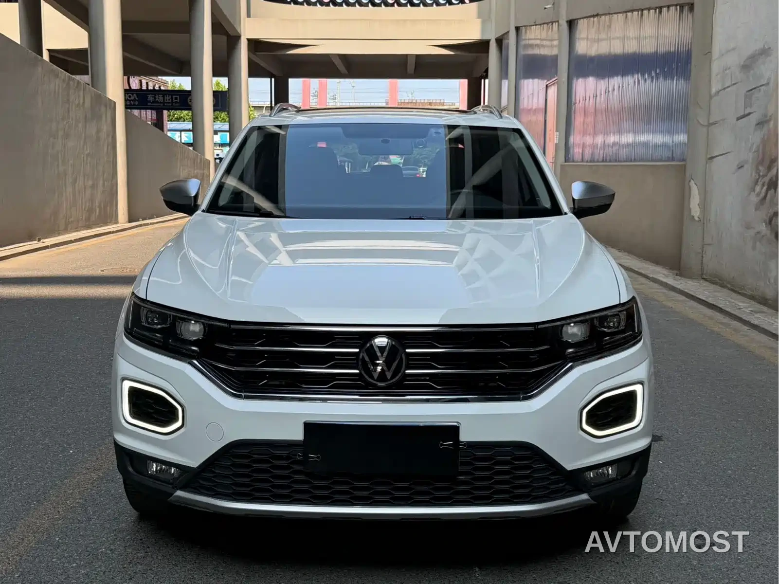 Volkswagen T-ROC 2021 280TSI DSG 2WD Comfort Smart Connect Edition — фото 2