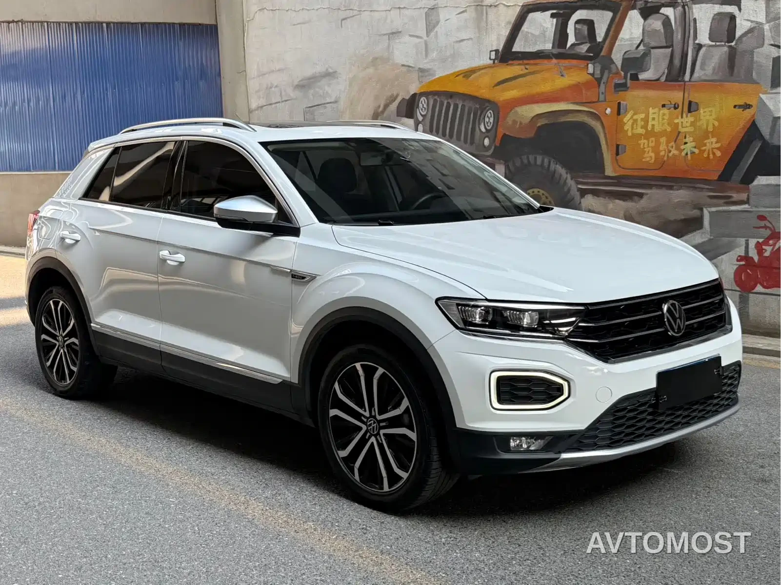 Volkswagen T-ROC 2021 280TSI DSG 2WD Comfort Smart Connect Edition — фото 3