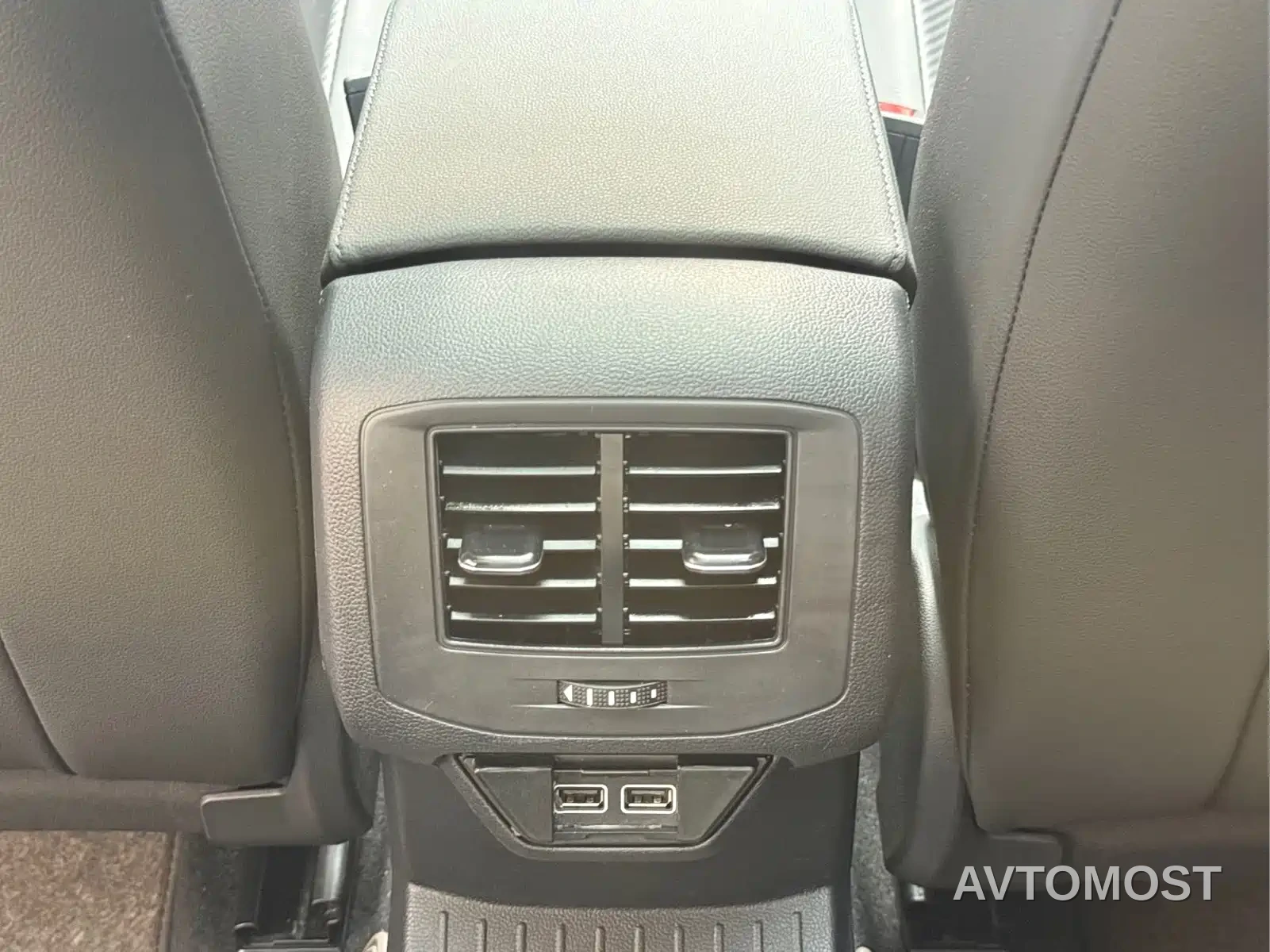 Volkswagen T-ROC 2021 280TSI DSG 2WD Comfort Smart Connect Edition — фото 15