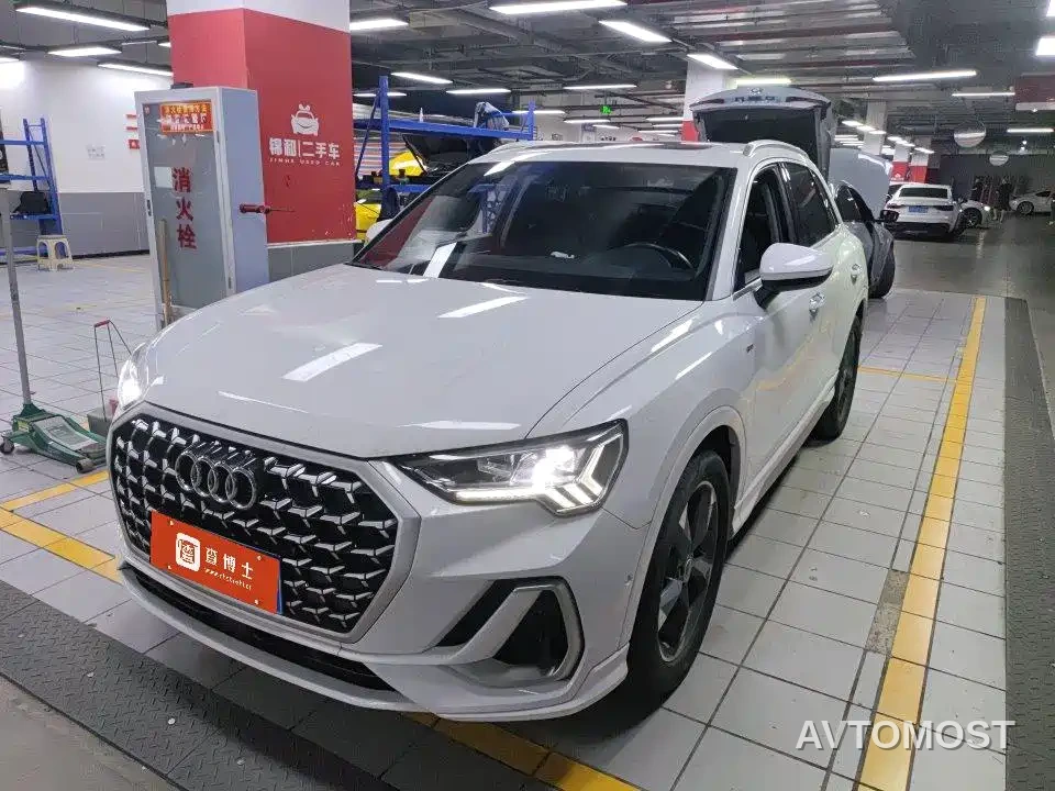 Audi Q3 2024 35 TFSI Fashion Sport — фото 1