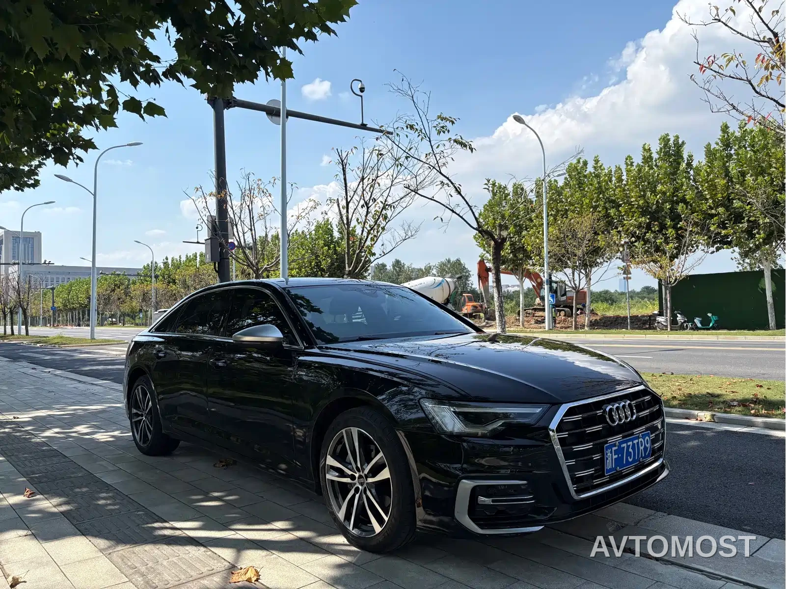 Audi A6L 2023 Facelift 40 TFSI Luxury Dynamic — фото 3