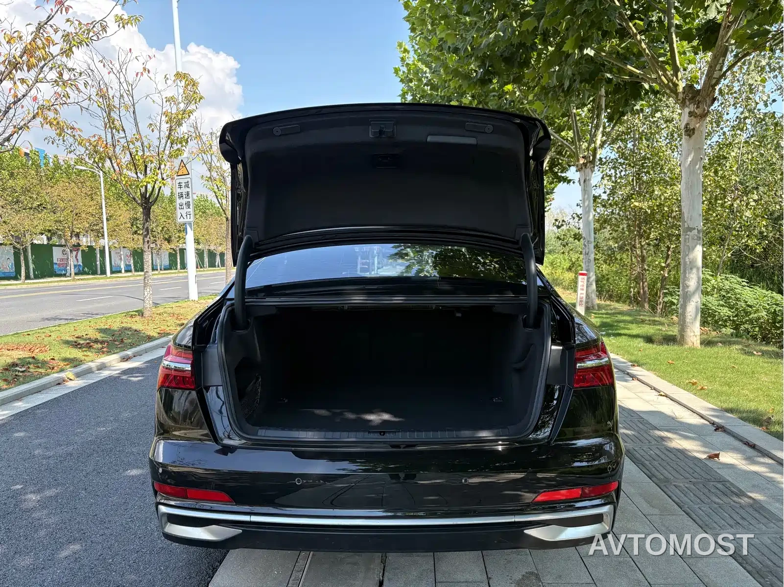 Audi A6L 2023 Facelift 40 TFSI Luxury Dynamic — фото 7