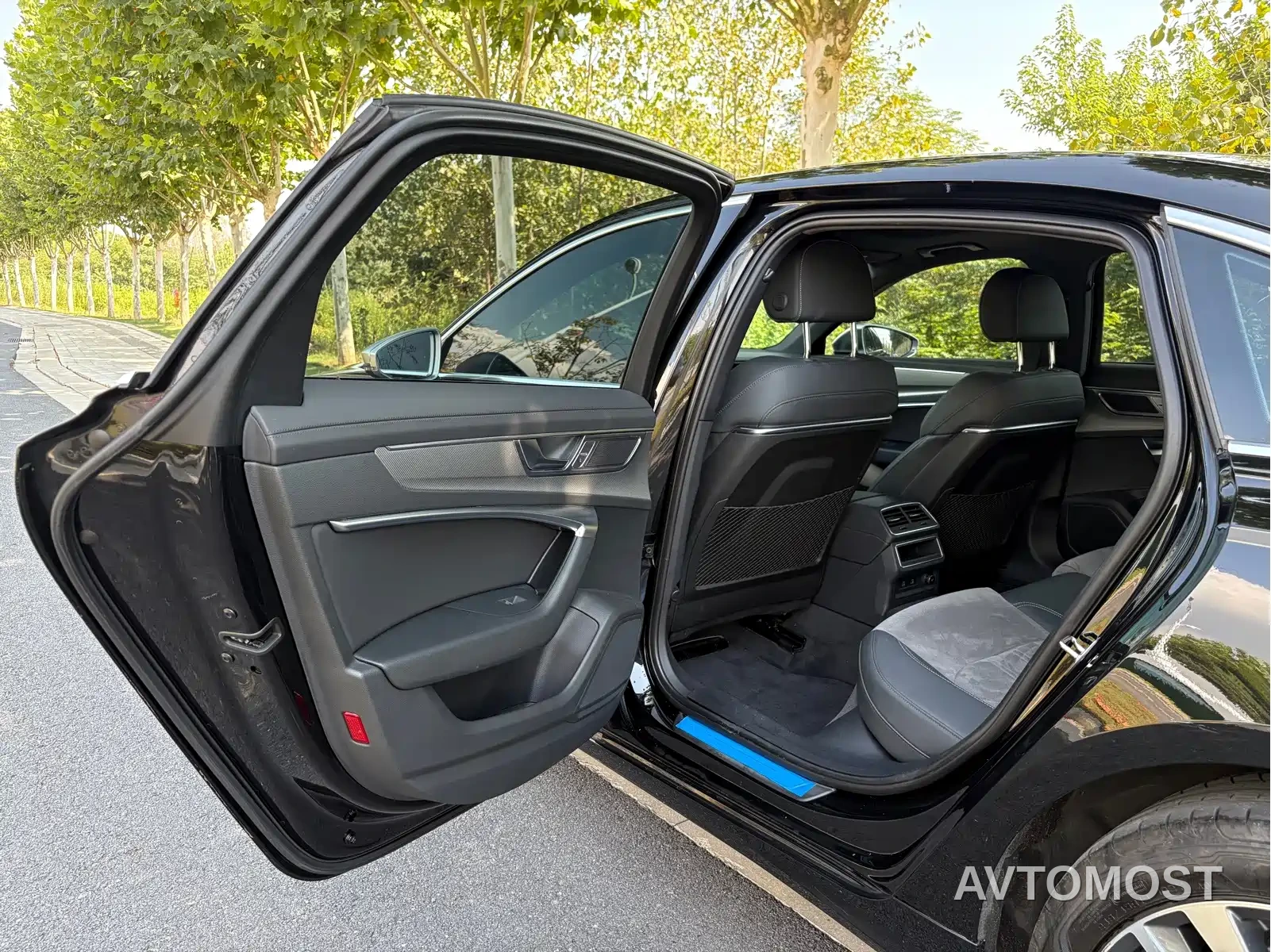 Audi A6L 2023 Facelift 40 TFSI Luxury Dynamic — фото 9