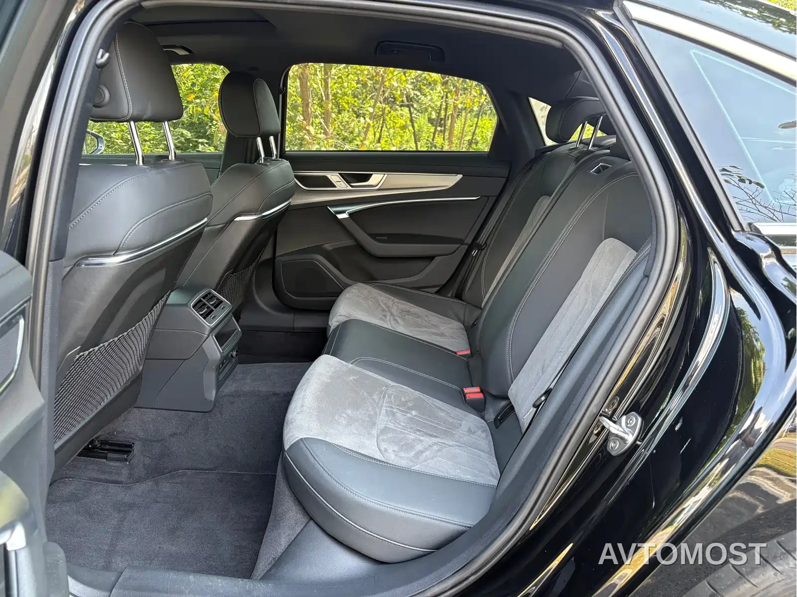 Audi A6L 2023 Facelift 40 TFSI Luxury Dynamic — фото 10