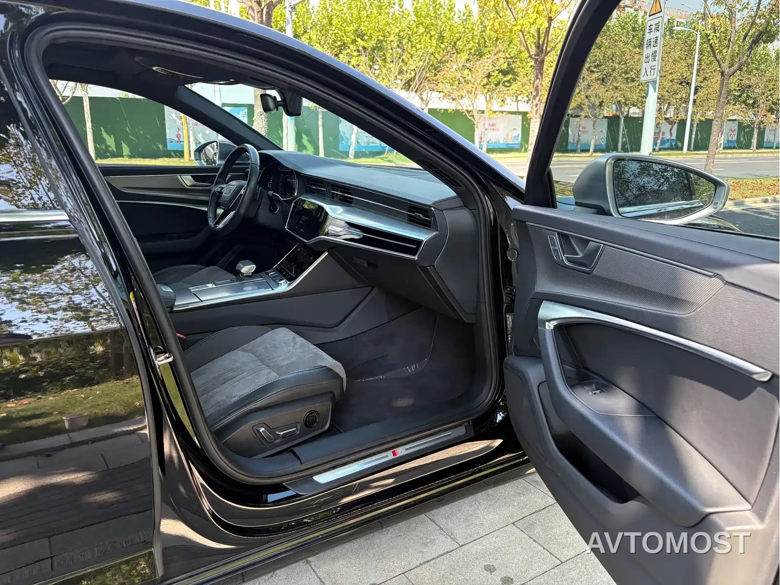 Audi A6L 2023 Facelift 40 TFSI Luxury Dynamic — фото 12